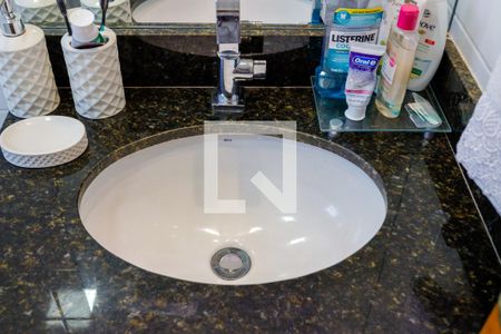 Casa de condomínio à venda com 79m², 2 quartos e 1 vagaBanheiro da Suíte 1