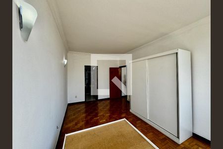 Quarto de apartamento à venda com 1 quarto, 57m² em Santo Agostinho, Belo Horizonte