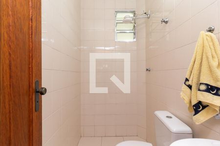 Casa à venda com 220m², 3 quartos e 4 vagasBanheiro de Serviço