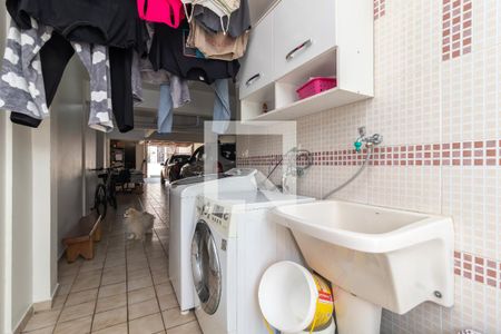 Casa à venda com 220m², 3 quartos e 4 vagasÁrea de Serviço