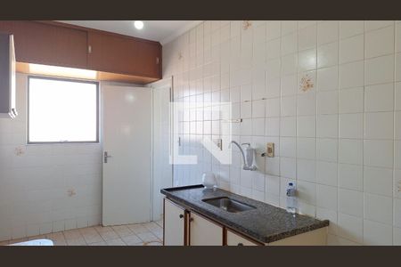 Cozinha de apartamento para alugar com 1 quarto, 51m² em Aviação, Praia Grande