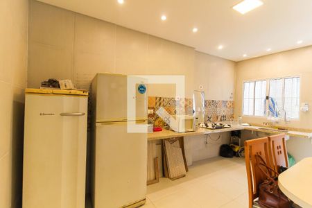 Casa à venda com 100m², 3 quartos e 2 vagas Casa à venda com 100m², 3 quartos e 2 vagasCozinha