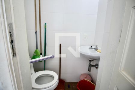 Apartamento para alugar com 160m², 4 quartos e 2 vagasBanheiro de Serviço