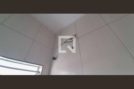 Banheiro de casa para alugar com 1 quarto, 50m² em Jardim Roberto, Osasco