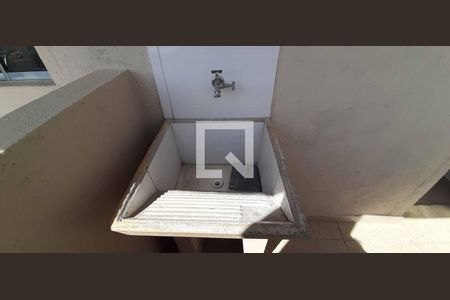 Área de Serviço de casa para alugar com 1 quarto, 50m² em Jardim Roberto, Osasco