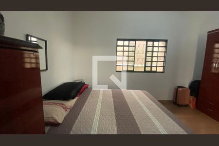 Casa à venda com 400m², 5 quartos e 2 vagas Casa à venda com 400m², 5 quartos e 2 vagasQuarto 2