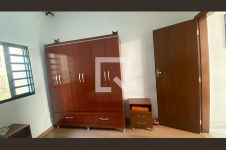 Casa à venda com 400m², 5 quartos e 2 vagas Casa à venda com 400m², 5 quartos e 2 vagasQuarto 3