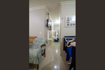 Corredor de apartamento à venda com 3 quartos, 62m² em Cristal, Porto Alegre