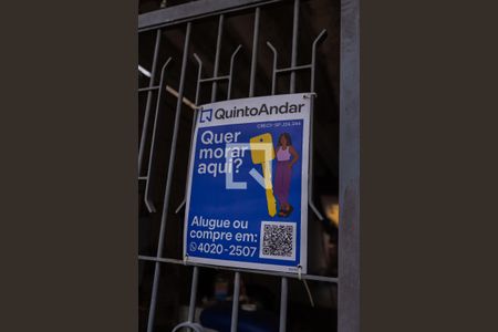 Casa à venda com 260m², 3 quartos e 4 vagas Casa à venda com 260m², 3 quartos e 4 vagasPlaca