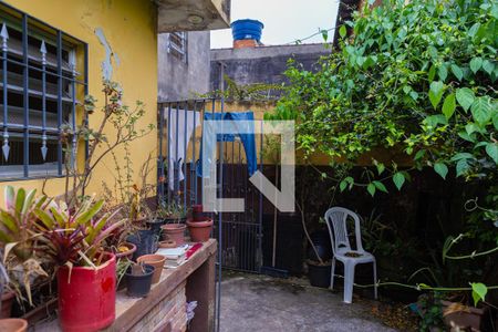 Casa à venda com 260m², 3 quartos e 4 vagas Casa à venda com 260m², 3 quartos e 4 vagasQuintal