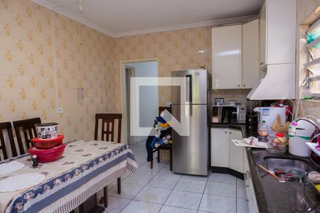 Casa à venda com 260m², 3 quartos e 4 vagas Casa à venda com 260m², 3 quartos e 4 vagasCozinha