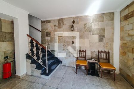 escada de casa à venda com 3 quartos, 120m² em Vila Mariana, São Paulo