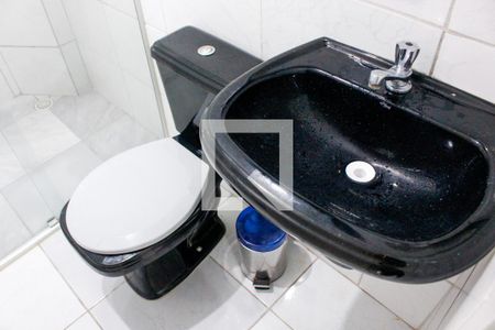 Banheiro de apartamento à venda com 1 quarto, 42m² em Cidade Intercap, Taboão da Serra