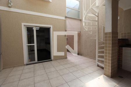 Casa à venda com 196m², 5 quartos e 4 vagasLazer/Quintal
