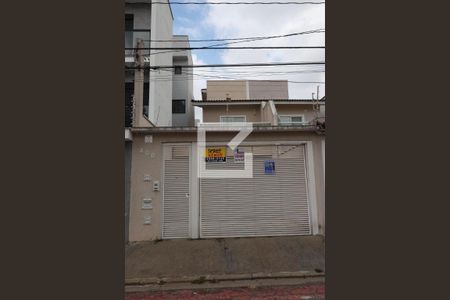 Casa à venda com 196m², 5 quartos e 4 vagasFachada
