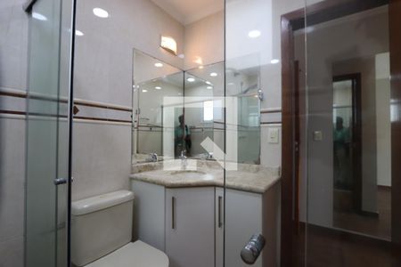 Casa à venda com 196m², 5 quartos e 4 vagasBanheiro da Suíte Master