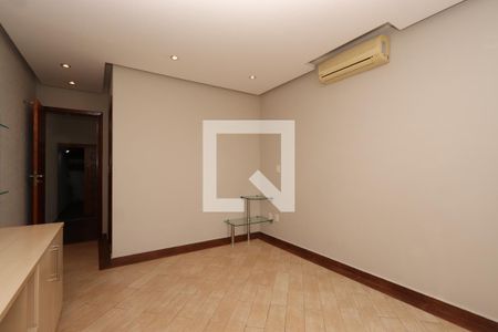 Casa à venda com 196m², 5 quartos e 4 vagasSuíte 4