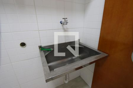 Casa à venda com 196m², 5 quartos e 4 vagasLavanderia