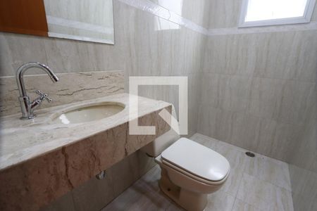 Casa à venda com 196m², 5 quartos e 4 vagasBanheiro da Suíte 4