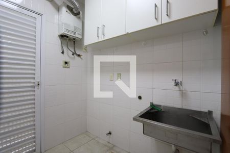 Casa à venda com 196m², 5 quartos e 4 vagasLavanderia