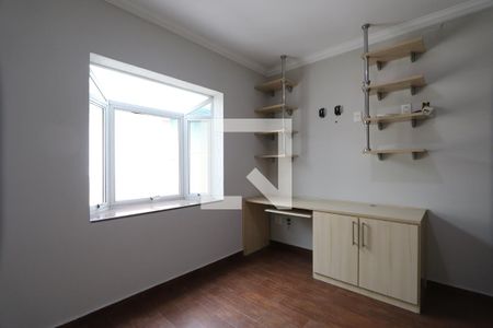 Casa à venda com 196m², 5 quartos e 4 vagasSuíte 2