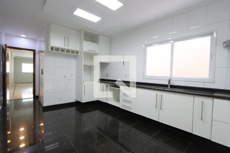 Casa à venda com 196m², 5 quartos e 4 vagasCozinha