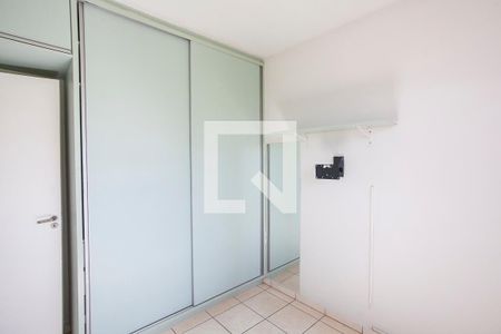Quarto 1 de apartamento para alugar com 2 quartos, 45m² em Morada da Colina, Uberlândia