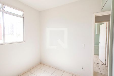 Quarto 1 de apartamento para alugar com 2 quartos, 45m² em Morada da Colina, Uberlândia