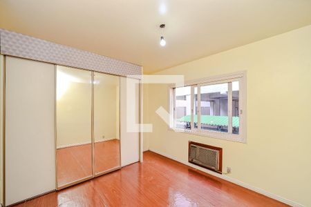 Suíte de apartamento para alugar com 3 quartos, 120m² em Auxiliadora, Porto Alegre