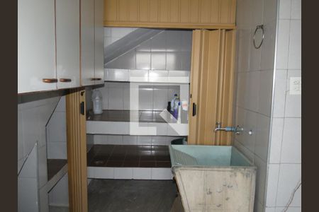 Casa à venda com 200m², 3 quartos e 3 vagasLavanderia