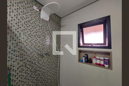 Casa à venda com 210m², 3 quartos e 2 vagasBanheiro 1