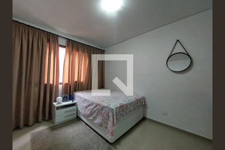 Casa à venda com 210m², 3 quartos e 2 vagasQuarto 2