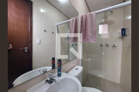 Casa à venda com 210m², 3 quartos e 2 vagasBanheiro da Edícula