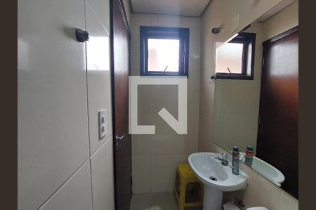 Casa à venda com 210m², 3 quartos e 2 vagasBanheiro da Edícula