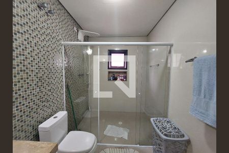 Casa à venda com 210m², 3 quartos e 2 vagasBanheiro 1