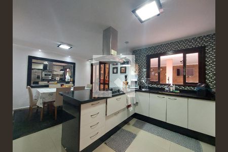 Casa à venda com 210m², 3 quartos e 2 vagasCozinha