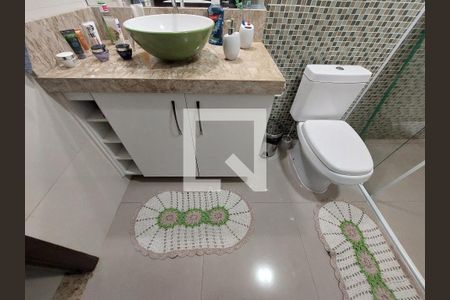 Casa à venda com 210m², 3 quartos e 2 vagasBanheiro 1