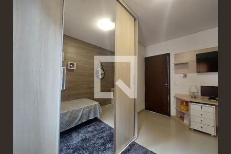 Casa à venda com 210m², 3 quartos e 2 vagasQuarto 3