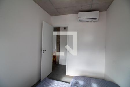 Quarto 1 de apartamento para alugar com 2 quartos, 70m² em Jardim das Acácias, São Paulo