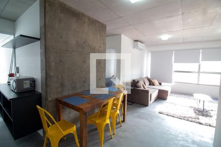 Apartamento à venda com 70m², 2 quartos e 1 vagaSala de Jantar