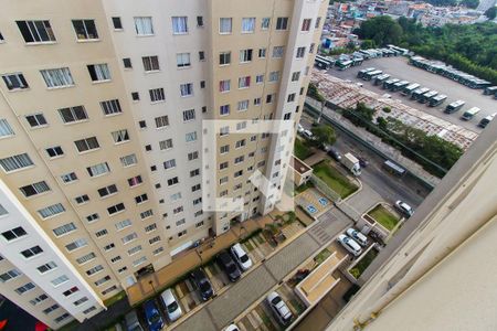 Vista da sala  de apartamento para alugar com 2 quartos, 39m² em Jardim Helian, São Paulo