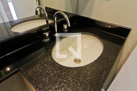 Apartamento para alugar com 60m², 2 quartos e 1 vaga Apartamento para alugar com 60m², 2 quartos e 1 vagaBanheiro