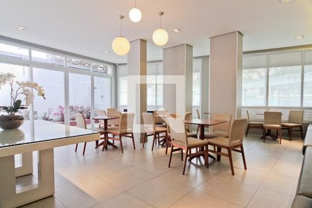 Apartamento para alugar com 60m², 2 quartos e 1 vaga Apartamento para alugar com 60m², 2 quartos e 1 vagaÁrea comum - Salão de festas