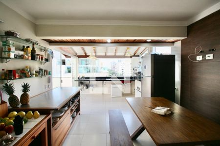 Apartamento para alugar com 135m², 3 quartos e 1 vaga Apartamento para alugar com 135m², 3 quartos e 1 vagaCozinha