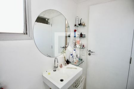Apartamento para alugar com 135m², 3 quartos e 1 vaga Apartamento para alugar com 135m², 3 quartos e 1 vagaBanheiro Suíte 2