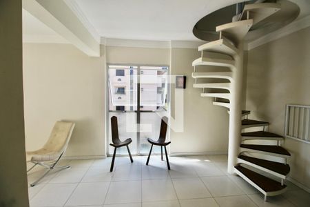 Sala de apartamento para alugar com 3 quartos, 135m² em Balneario Cidade Atlantica, Guarujá