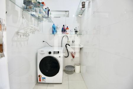 Área de Serviço de apartamento para alugar com 3 quartos, 135m² em Balneario Cidade Atlantica, Guarujá