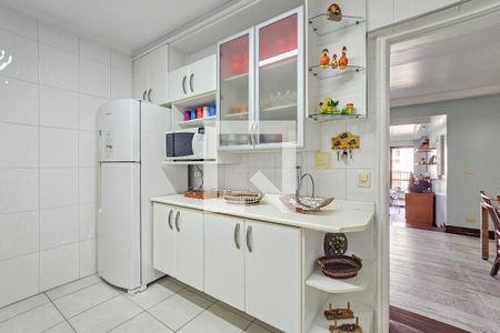 Apartamento para alugar com 150m², 3 quartos e 2 vagas Apartamento para alugar com 150m², 3 quartos e 2 vagasCozinha
