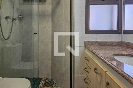 Apartamento para alugar com 150m², 3 quartos e 2 vagas Apartamento para alugar com 150m², 3 quartos e 2 vagasBanheiro da suíte