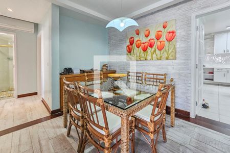 Sala de apartamento para alugar com 3 quartos, 150m² em Vila Alzira, Guarujá